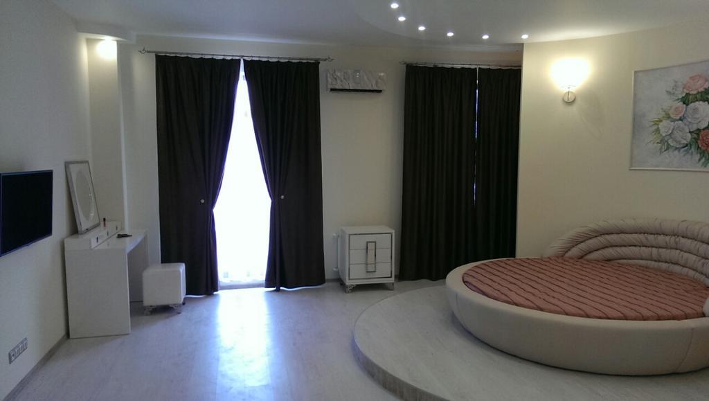 Apartment On Grecheskaya 5 Одесса Экстерьер фото